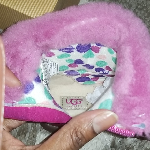 Authentic Ugg Gemma Boots - Picture 5 of 10